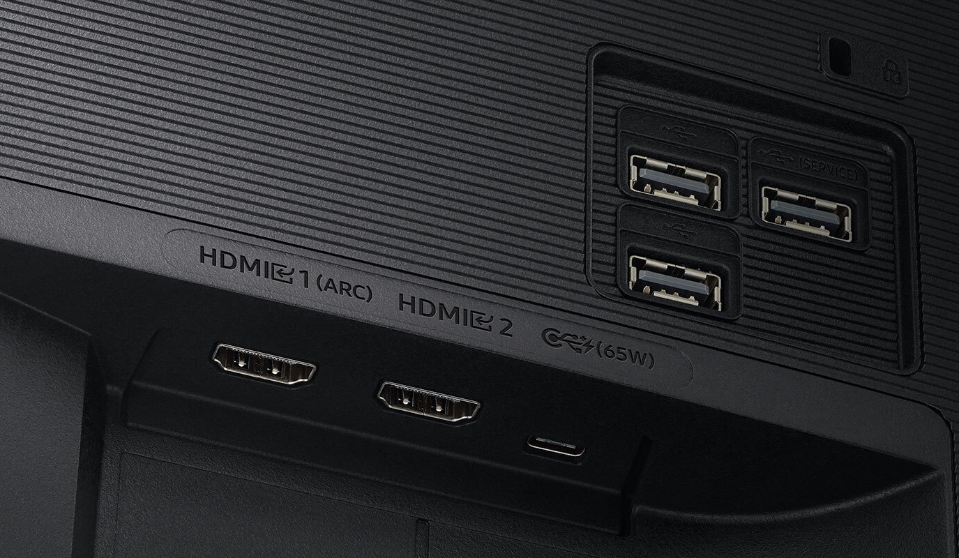 Prese HDMI e USB su Smart Monitor M70A