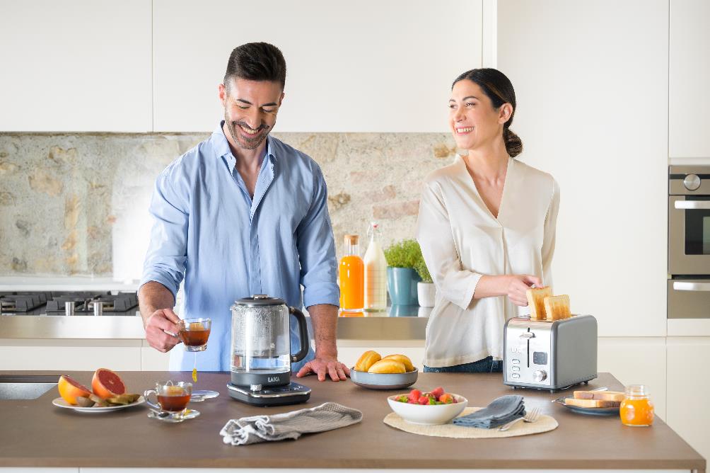 Laica Iseo Breakfast, il set per la colazione con digital toaster e bollitore filtrante